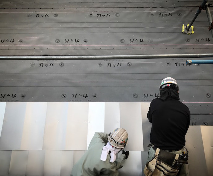 板金工事　こけら葺